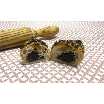 Compra minicroissants bañados en chocolate, rellenos de cacao o crema